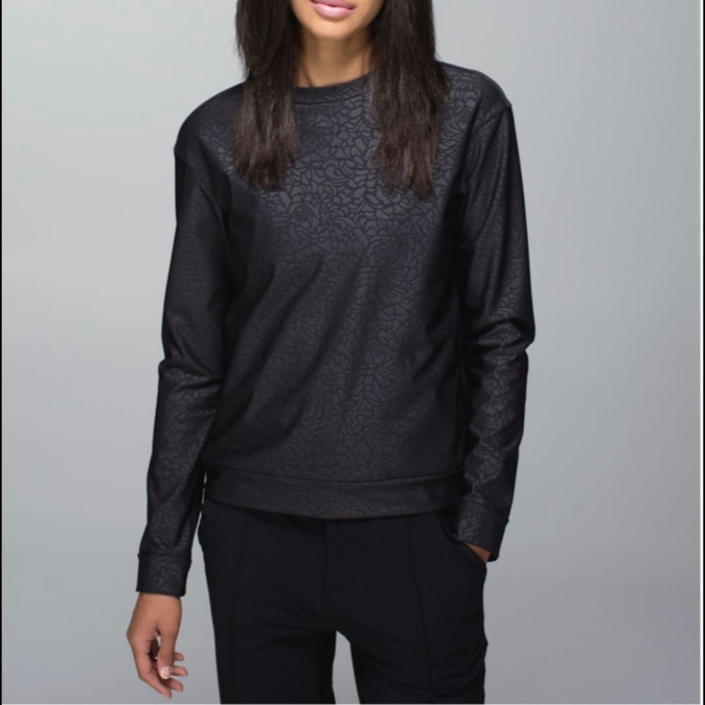 NWOT - Lululemon Departure Top